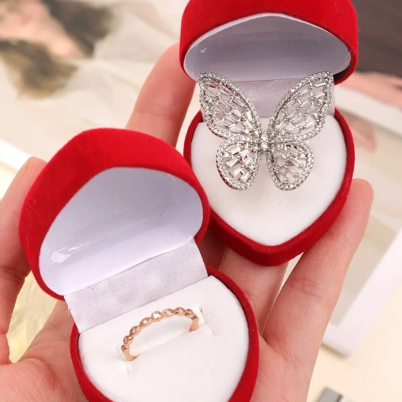صندوق خاتم أحمر شكل قلب يتدفقو - مراجعة Ring Binder Box وسعره